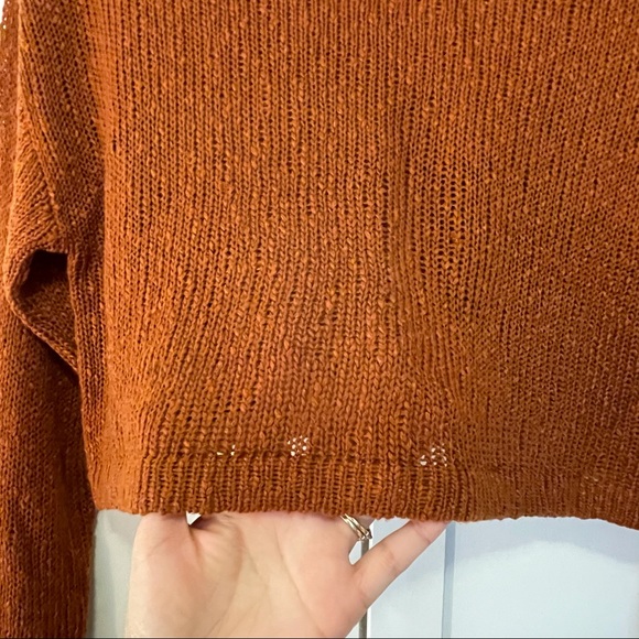 Rust colored thin / sheer loose fitting sweater - Picture 6 of 7